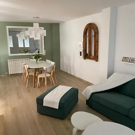Apartamento Completamente Reformado En El Casco Antiguo Con Vistas Al Rio Balaguer Exterior photo